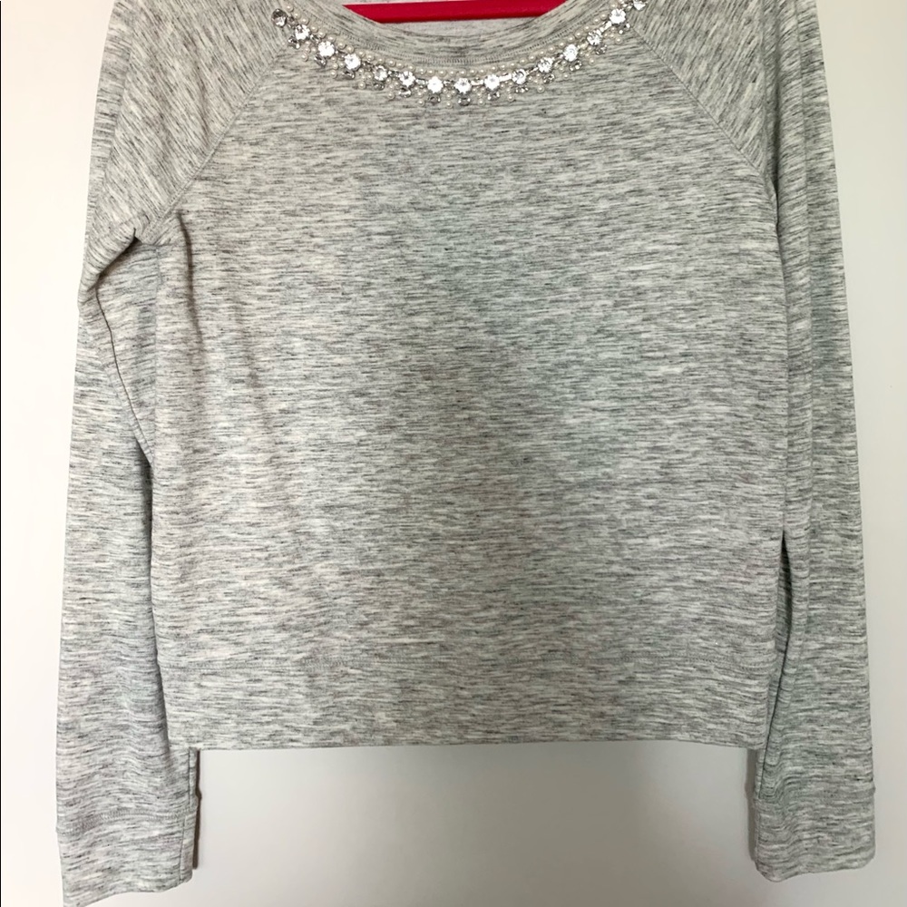 Gray rhinestone/pearl collar sweater - Picture 3 of 6